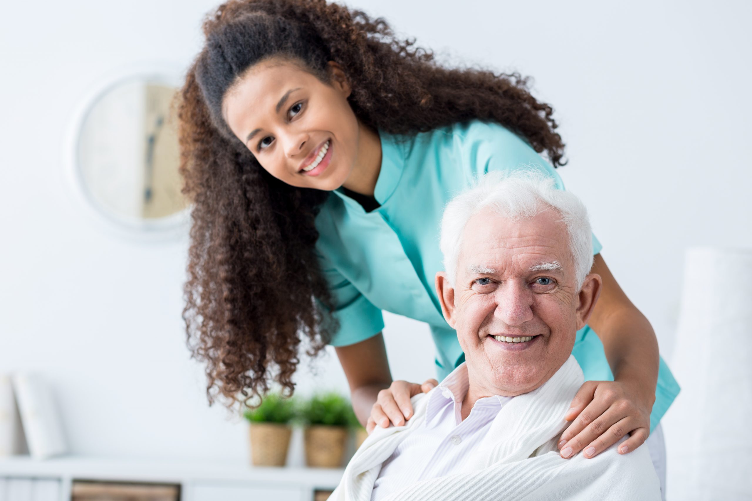 nurse-and-elderly-man